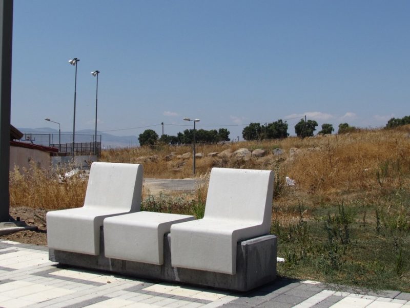 kala-alon-concrete-benches-06